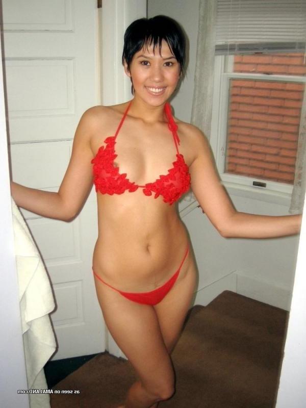 15P Hot short-haired Asian GF showing her perky breasts
