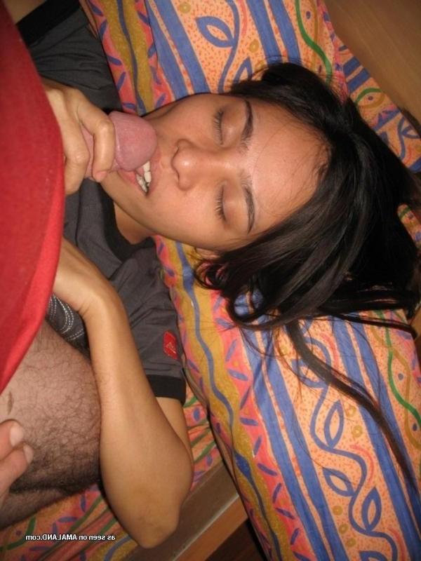 15P Thai sluts get wild in a naughty threesome with a white dude
