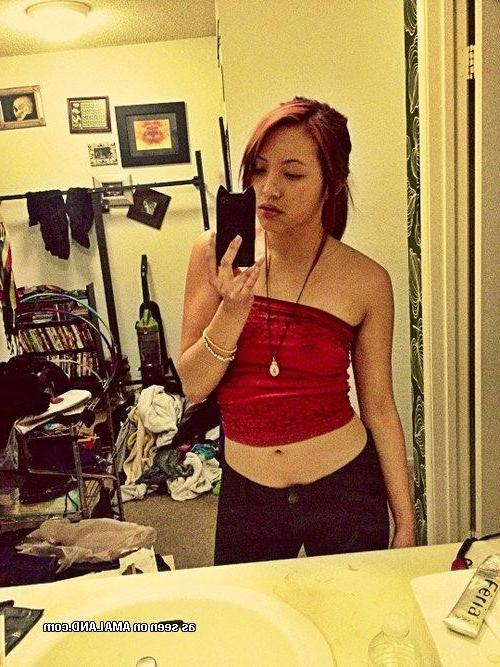 14P Compilation of Asian babes posing for their boyfriends