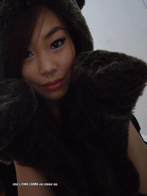 14P Compilation of Asian babes posing for their boyfriends