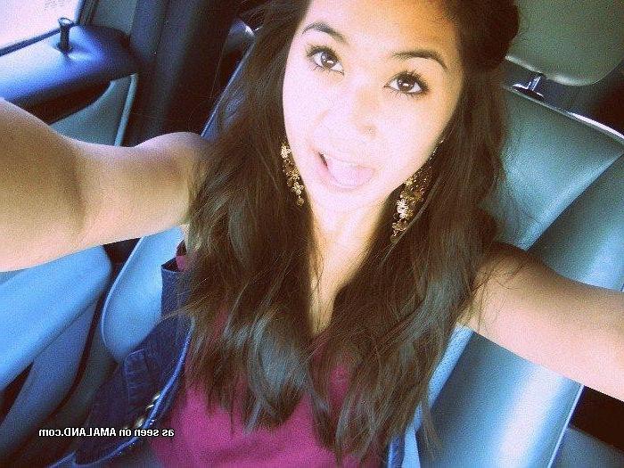 15P Collection of an amateur Vietnamese chick camwhoring