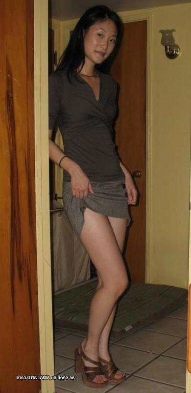 15P Asian girlfriends getting naughty on cam
