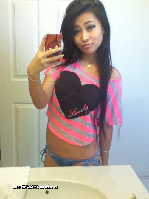 10P Gorgeous Asian honeys in sexy hot non-nude selfpics