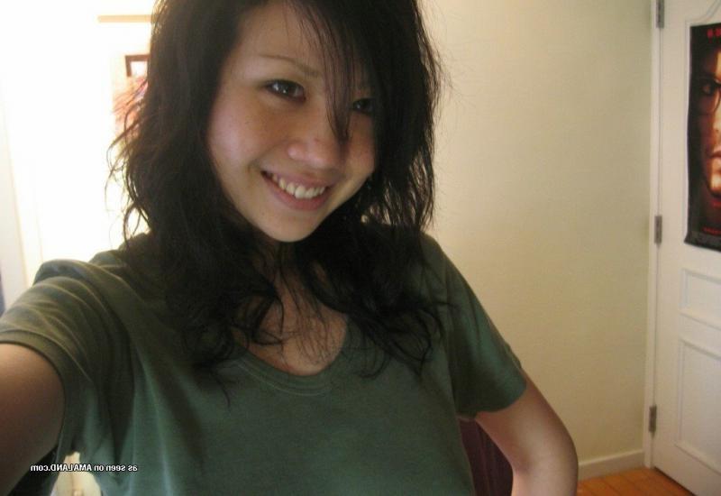 15P Compilation of a naughty Asian girlfriend posing naked