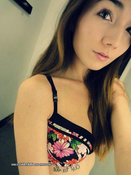 10P Collection of Asian hotties in non-nude pictures