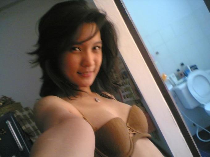 16P A collection of some of the cutest Asian selfshooters out there
