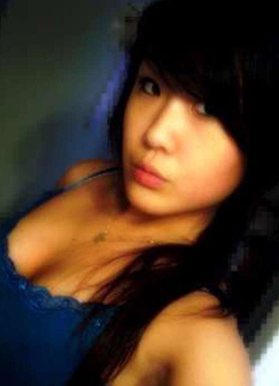 15P Photos of hot Oriental girlfriends