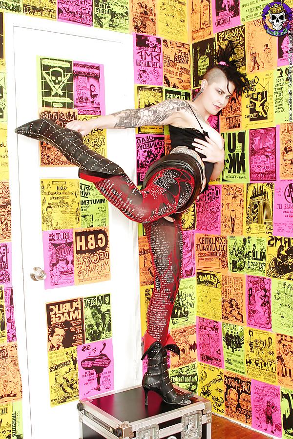 16P Tattoo Punk Porn Star Michelle Aston