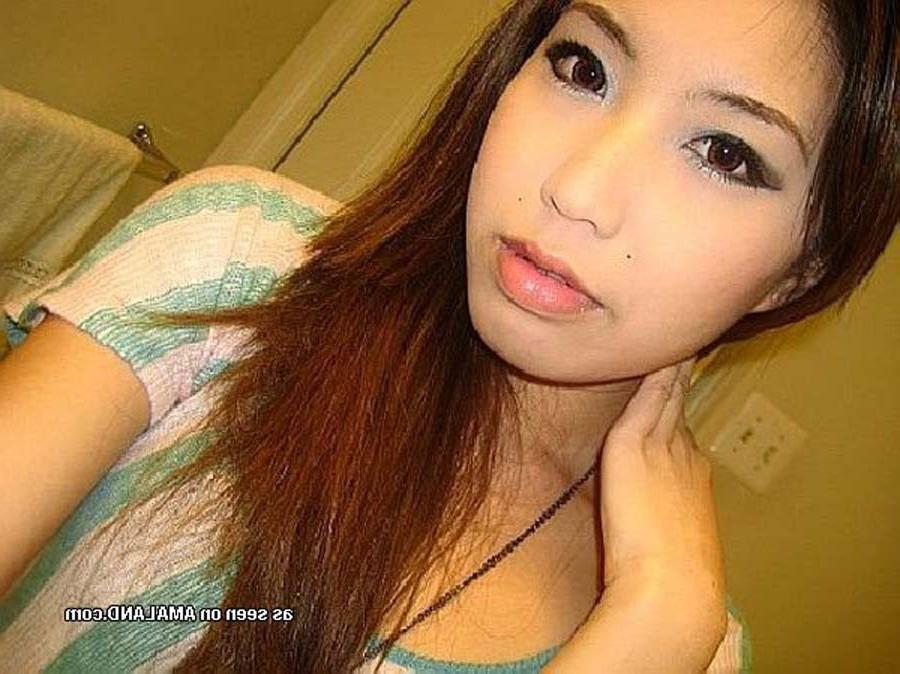 15P Photo compilation of amateur Oriental hotties