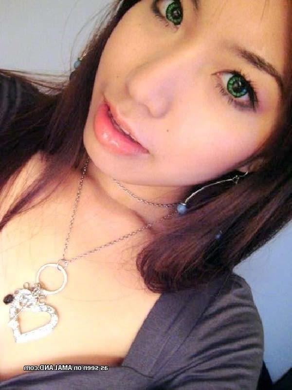 15P Photo compilation of amateur Oriental hotties