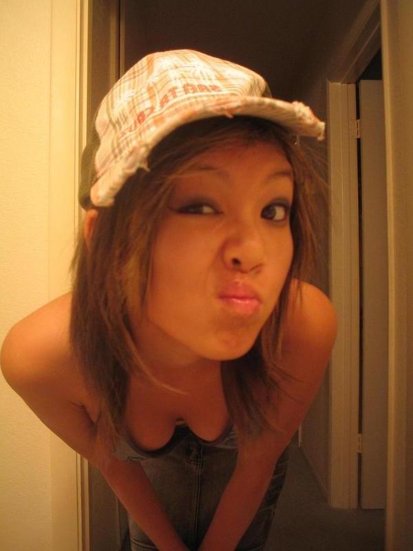 13P Sweetie posing and mugging real cute for her cam