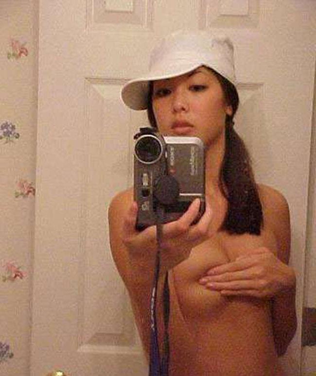 15P Pictures of a pure Asian camwhore