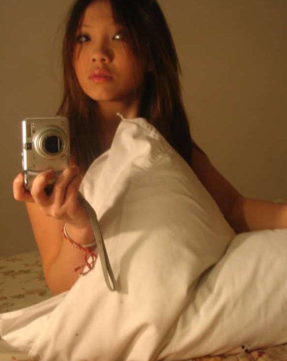 14P Pics from various sexy Sinagporean girlfriends