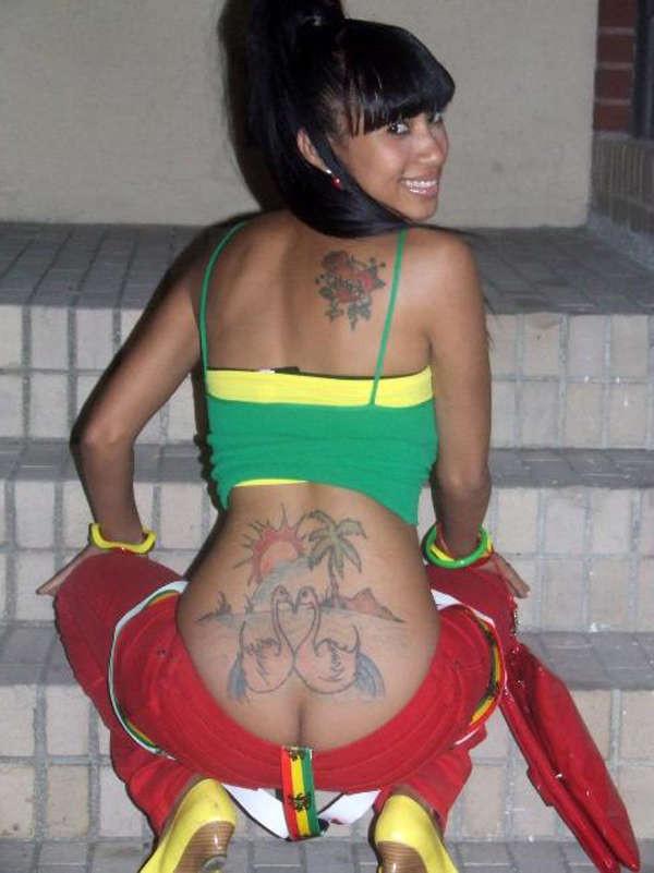 12P Pictures of hot and sexy Asian honeys