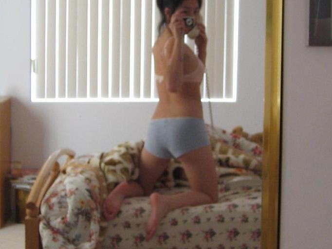 16P Naughty selfpics by a young Asian chick