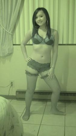 18P Some chubby Asian chicks posing for nightvision