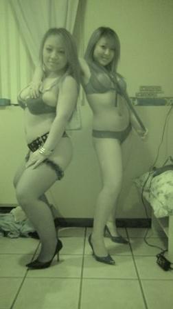 18P Some chubby Asian chicks posing for nightvision