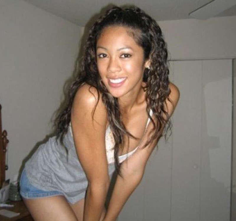 15P Nice compilation of selfpics of hot and sexy Luna