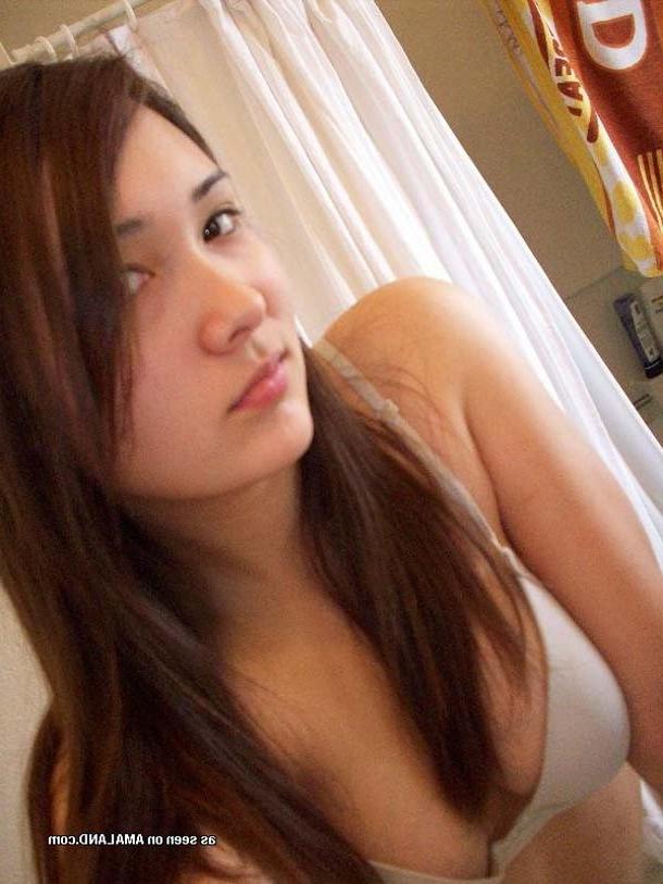 15P Pictures of two naughty Oriental bitches