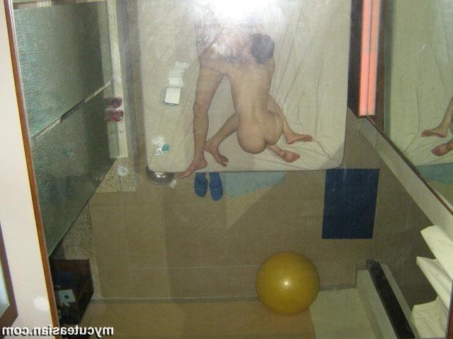 14P Chinese girlfriend has a shower and hard sex
