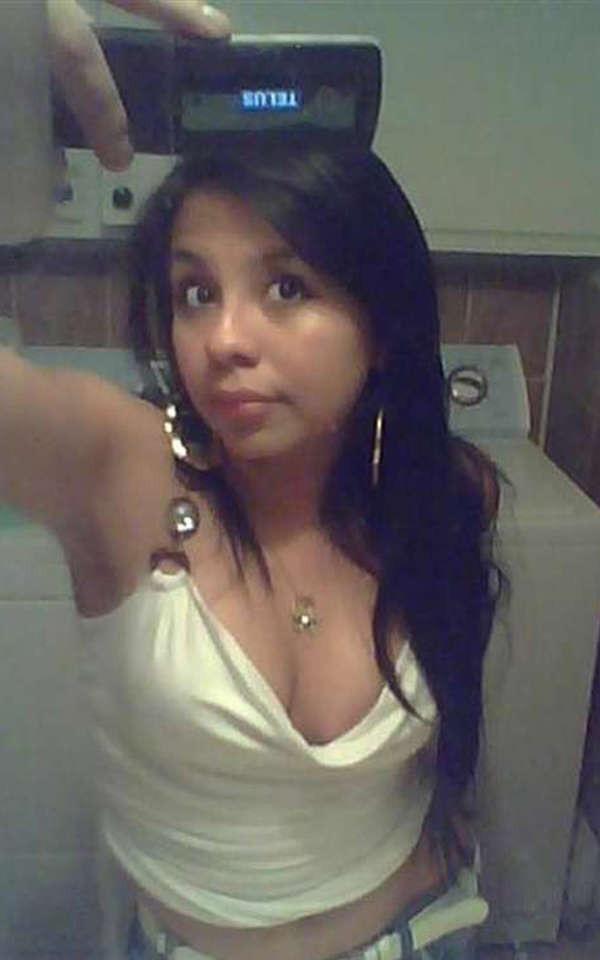 15P Hot and sexy collection of selfshooting nice Oriental chicks