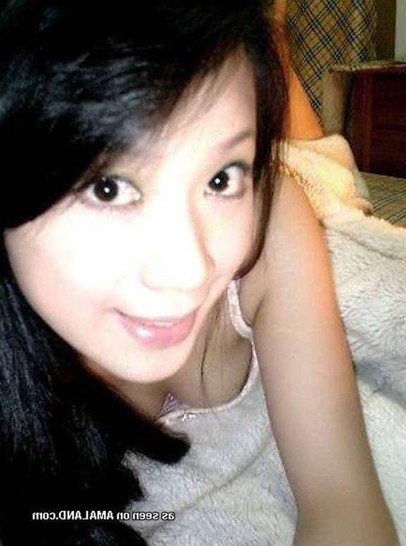 15P Pictures of a group of nice Asian girlfriends