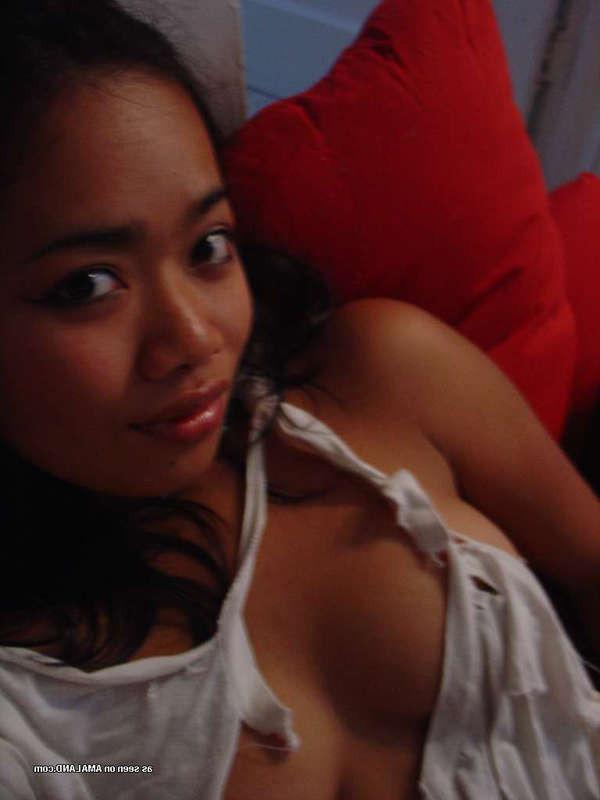 15P Pictures of a group of nice Asian girlfriends