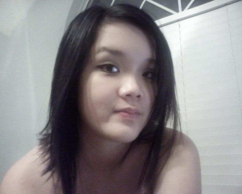 16P Asian teen nymph enjoy showing her sweet and juicy body