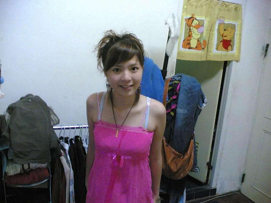 15P Pictures of hot and pretty Oriental girlfriends