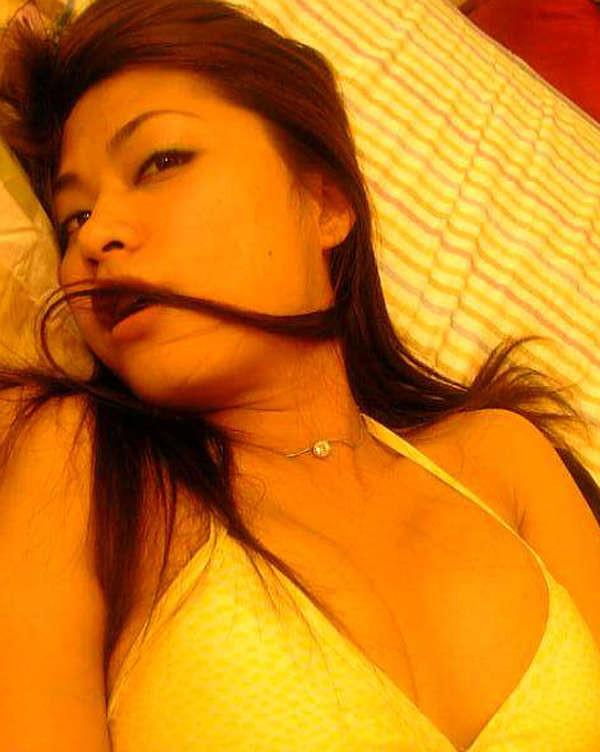 15P Pictures of a gorgeous Singaporean girlfriend