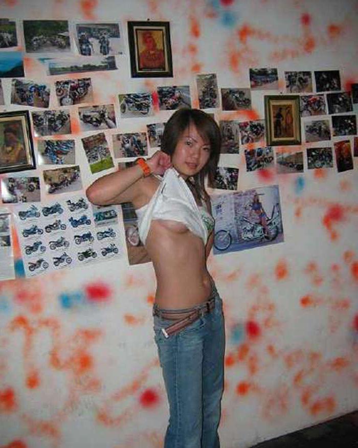 15P Nice picture collection of Oriental girlfriends