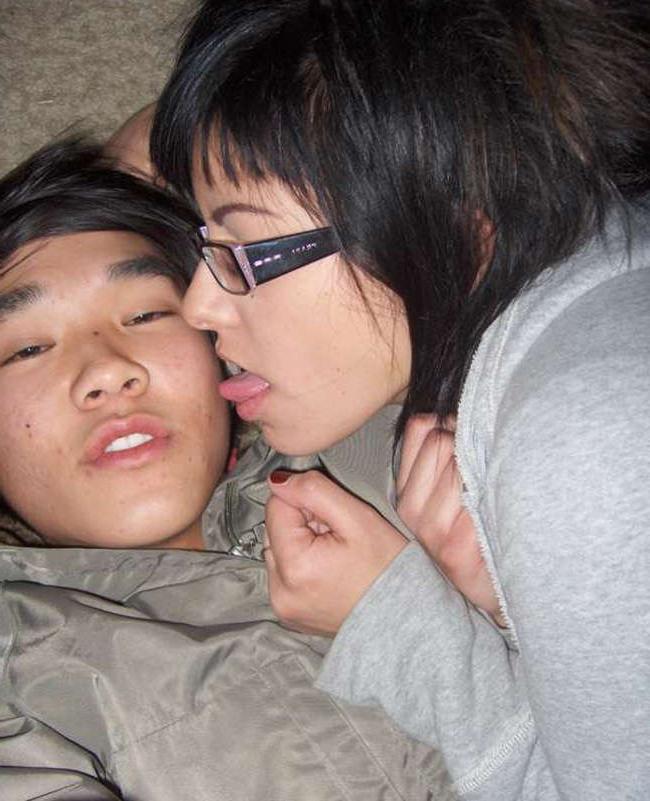 15P Nice picture collection of Oriental girlfriends