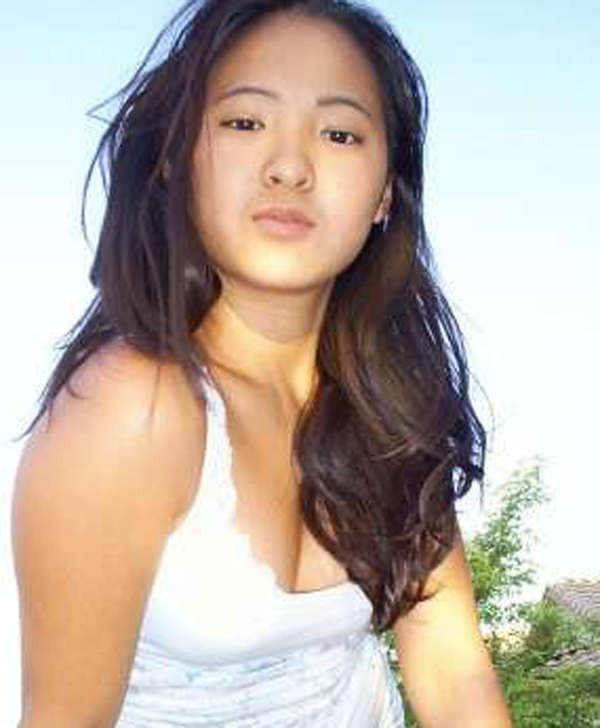 15P Pictures of sexy Oriental bitches