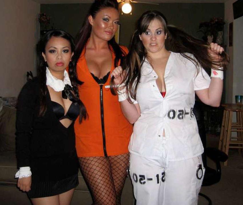 15P Pictures of an Oriental tease posing sexy in a party