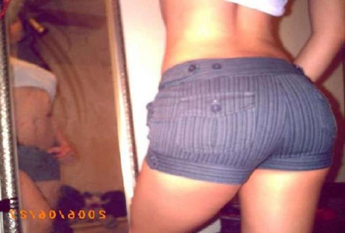 15P Photos of camwhoring hot Asian teens