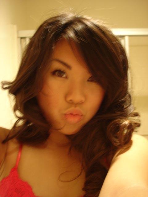 14P An Asian teenage hottie bnamed Nicole