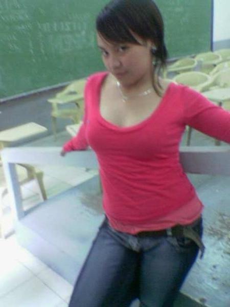 16P More hot Asian cuties in sexy photos in this collection