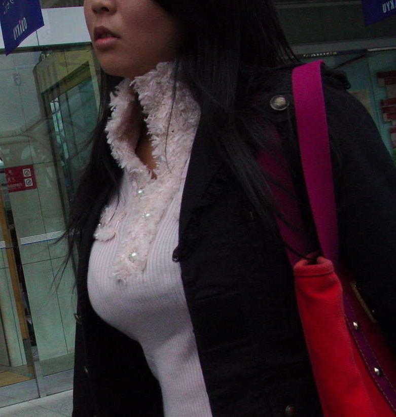 16P More hot Asian cuties in sexy photos in this collection