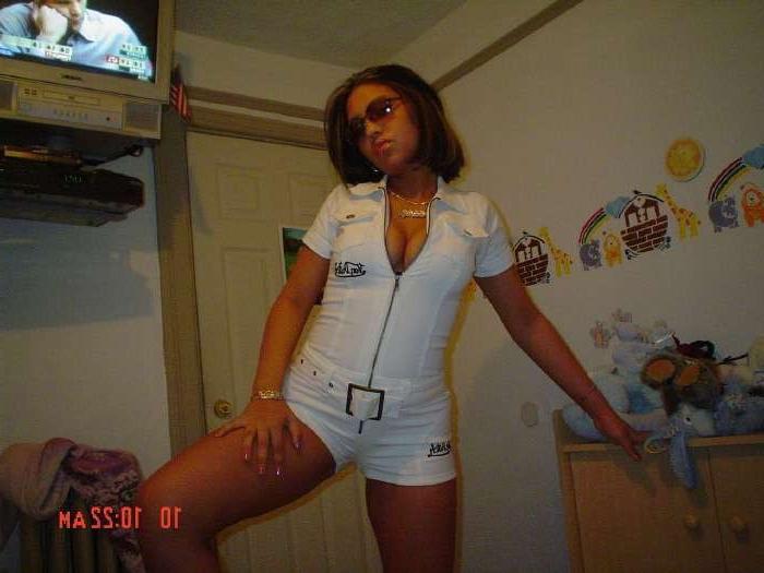 16P A mixed bag of images from some hot Asian babes