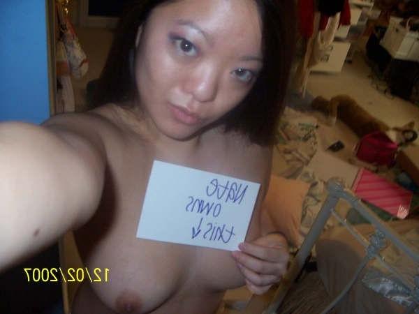 18P Girl posing and showing tits for Nate and David