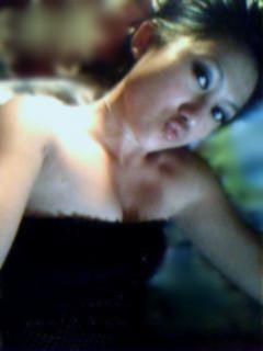 14P Asian girl with really hot body taking selfpics