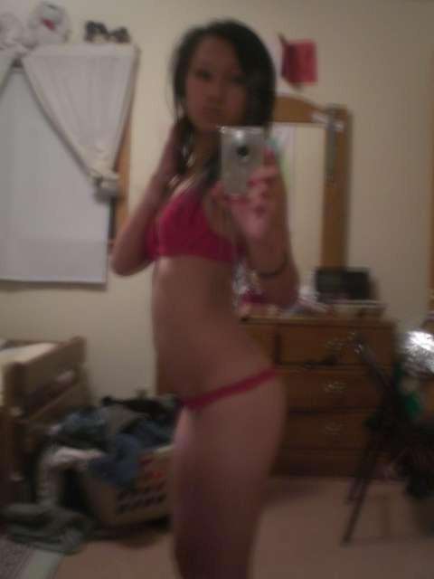 14P Asian girl with really hot body taking selfpics
