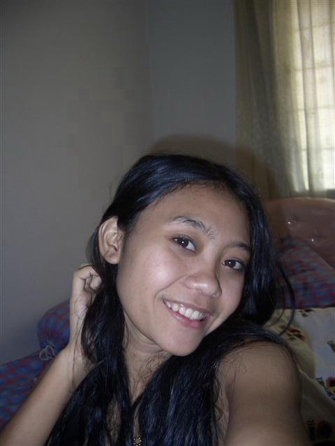 14P A mixed pic collection of cute and horny Asian chicks