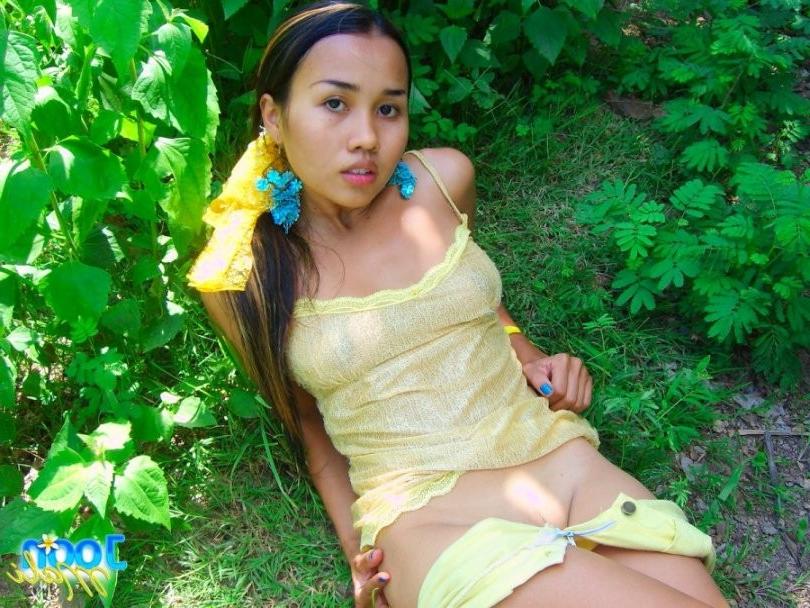 16P thai sweety gets naughty in the jungle