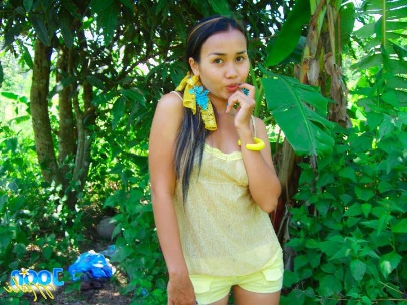 16P thai sweety gets naughty in the jungle