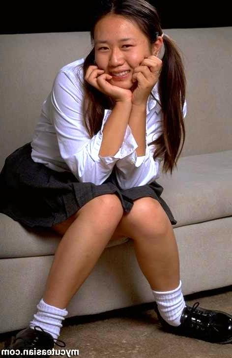 16P Chinese coed gets her tight asian pussy fuck