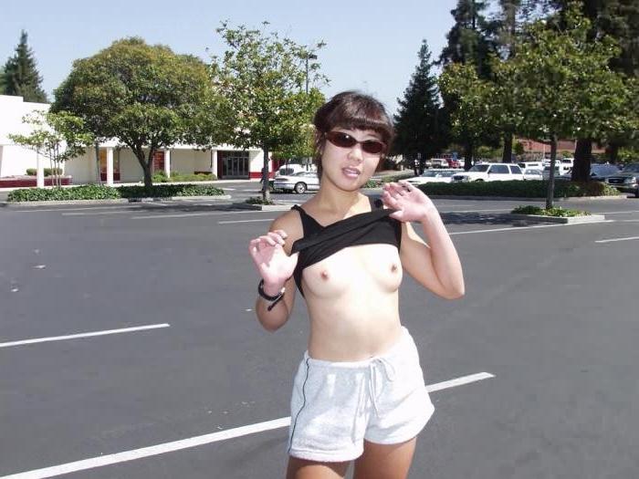 16P Cute Hairy Asian Chick Jade Flashing Outdoors in Public