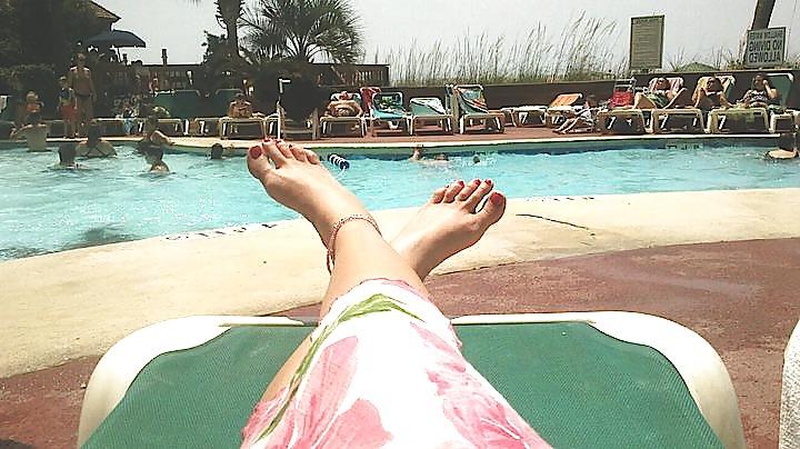 25P Pussy and Feet Heaven