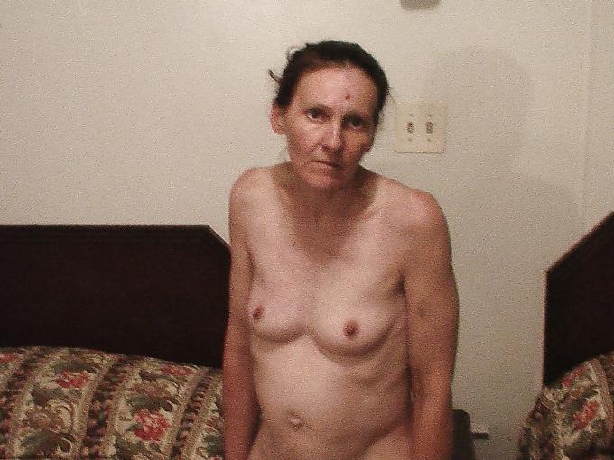 11P Whore in motel # 2