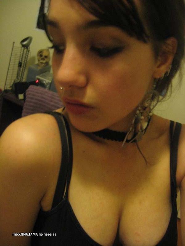 15P Sleazy chicks show their perky juggs